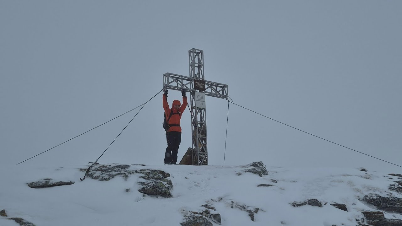 Skiing in a whiteout in Gastein / POV 🏔️ 