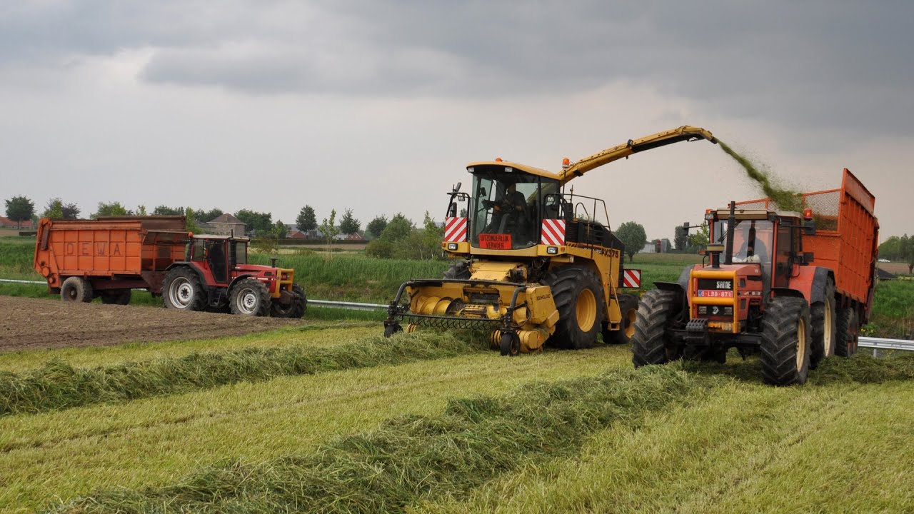 New Holland FX375 + Same Laser 110 & 150 & DEWA - gras hakselen