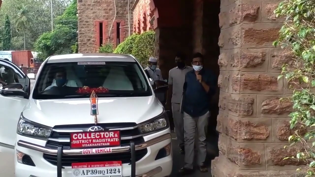 COLLECTOR AND DM CONVOY 