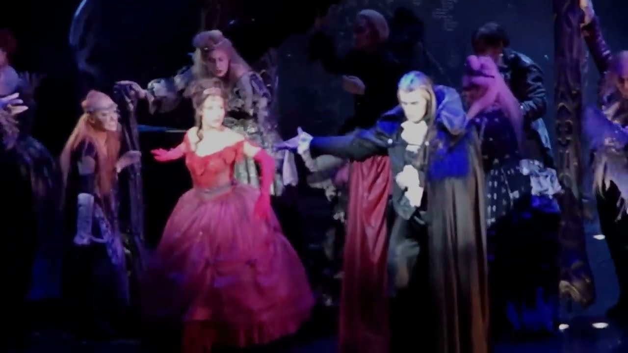 TdV 2013 Drew Sarich / Mercedesz Csampai Grafenmarathon Tanzsaal