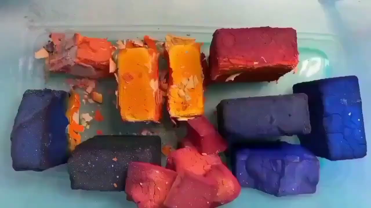 Colourful Dyed Gym chalk Crumbling #oddlysatisfying #gymchalkcrush #asmrsounds #stressrelief #asmr