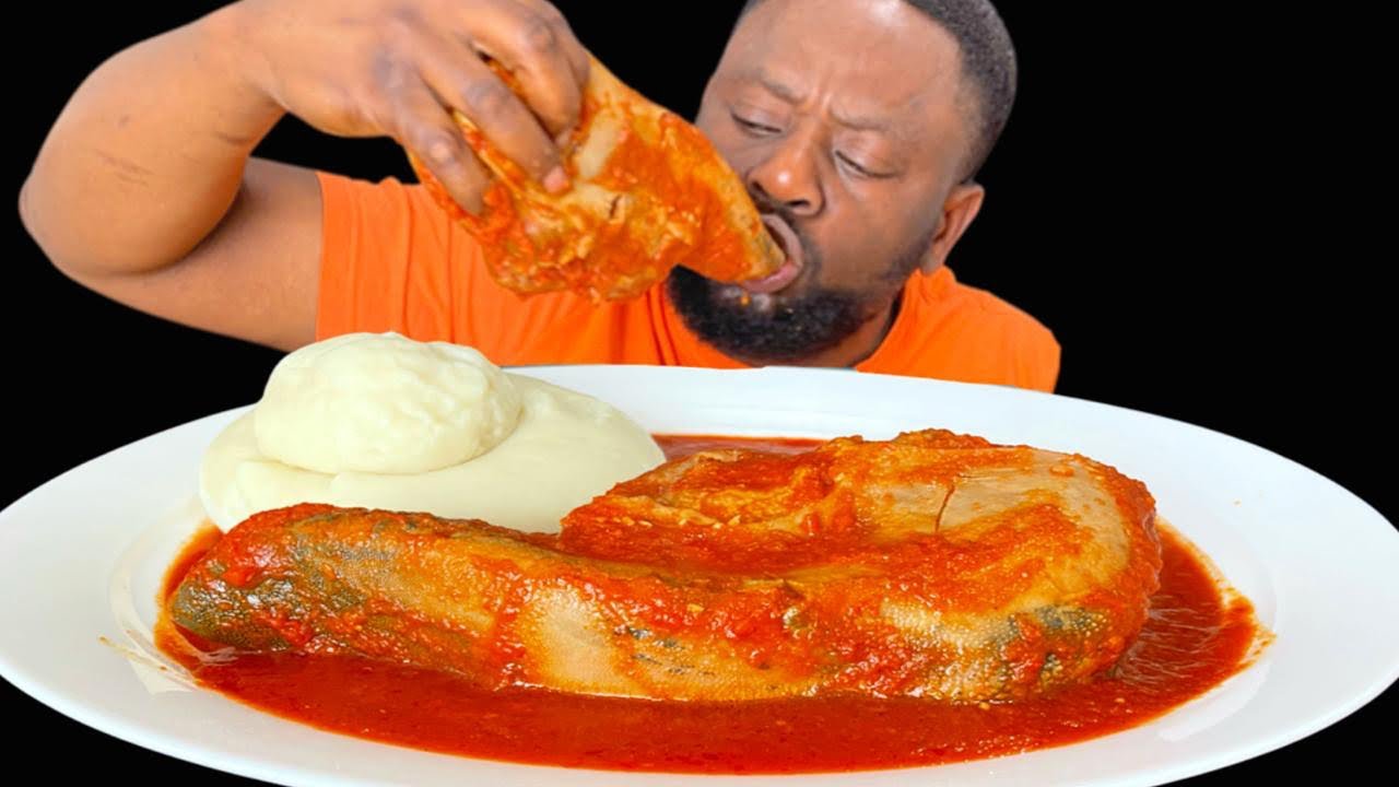 ASMR BIG BEEF TONGUE WITH FUFU AND PEPPER SOUP MUKBANG/ AFRICAN FOOD
