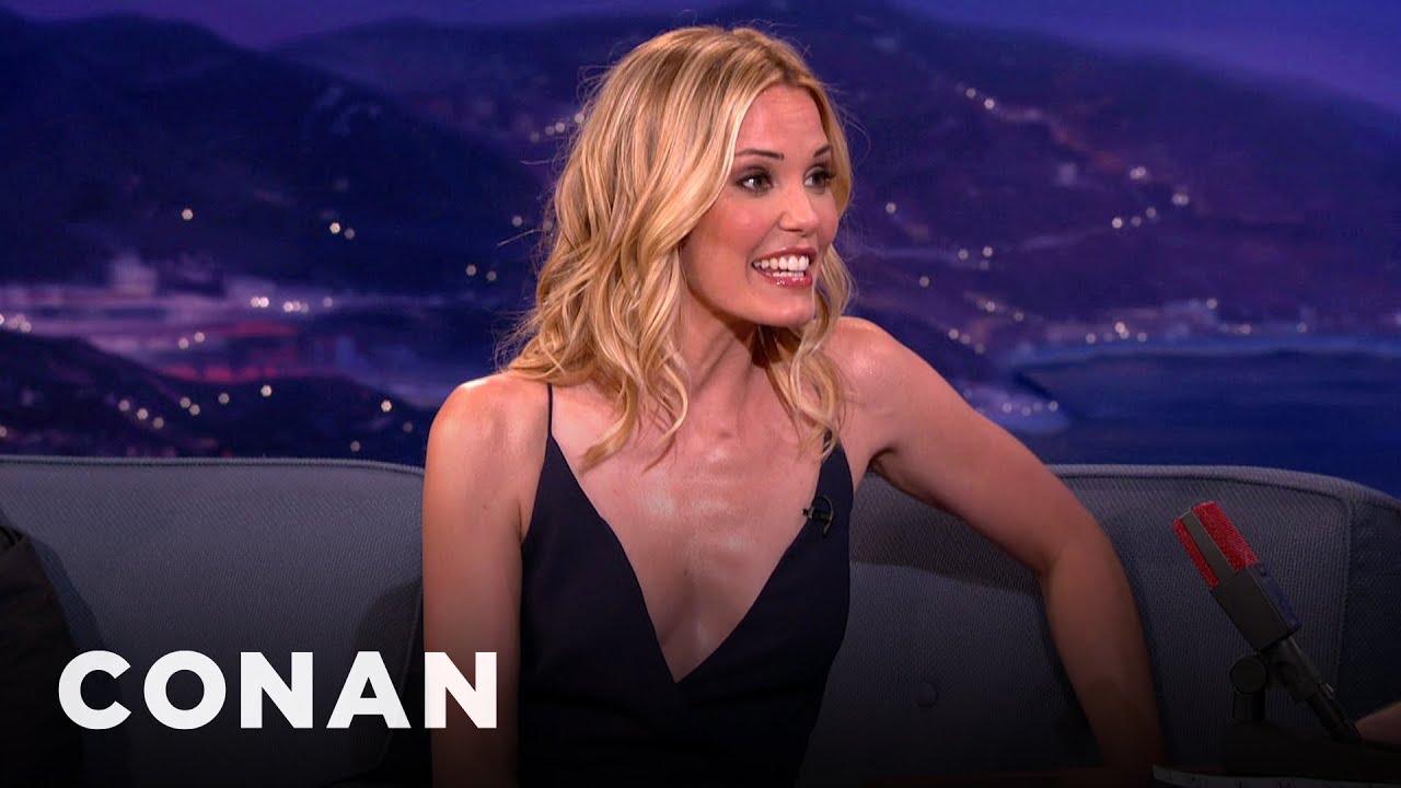 Leslie Bibb Can't Stand Scary Movies | CONAN on TBS