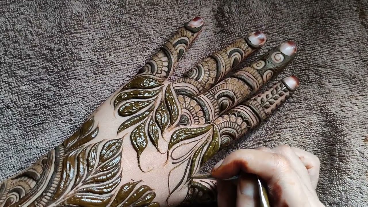 Latest Bold Dubai Leaves Mehndi Design | Step By Step Trending Bold Leafy Mehndi Henna Design |