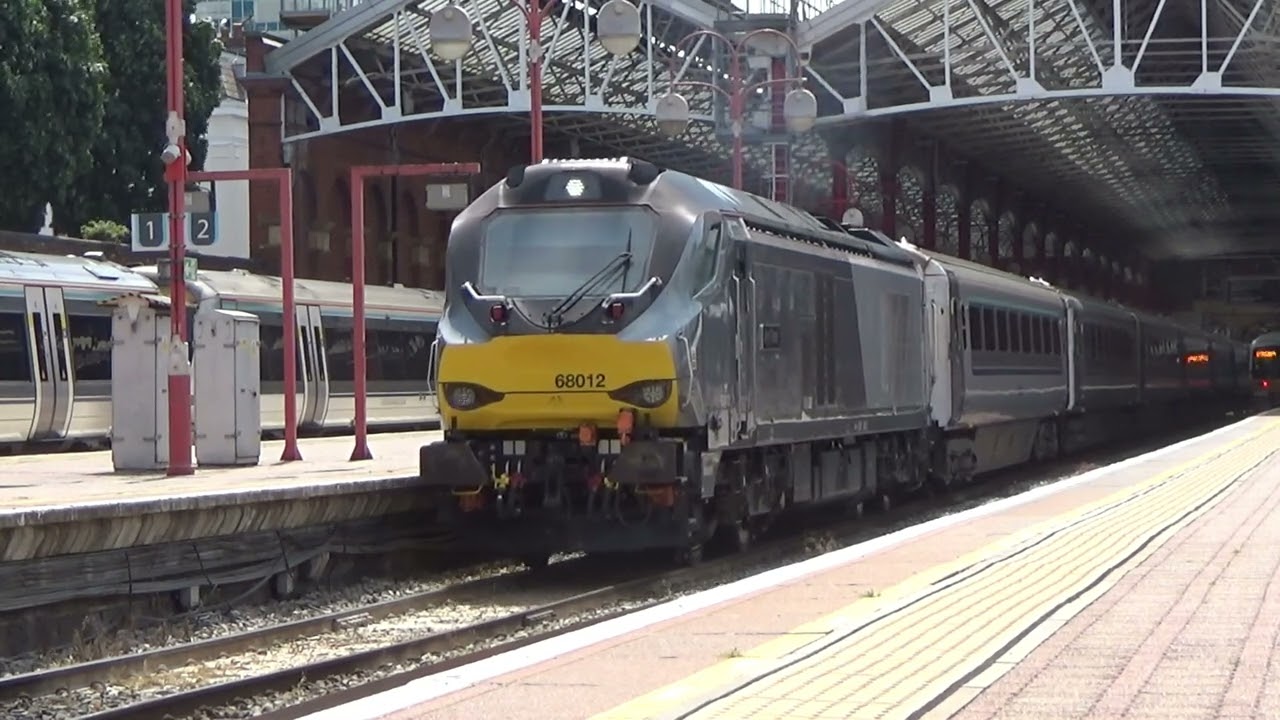 Chiltern Class 68 Departing London Marylebone