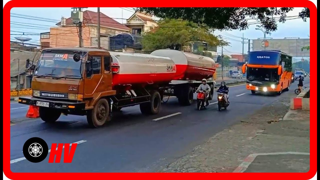 Trucks and Buses Ruling the Highway! | HEAVY VEHICLE SPOTTING | Malang, Indonesia