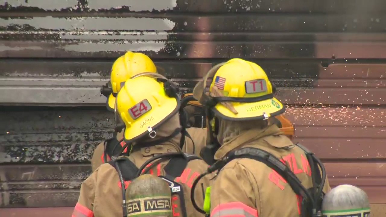 Raw video of fire at Portland Sandwich Company
