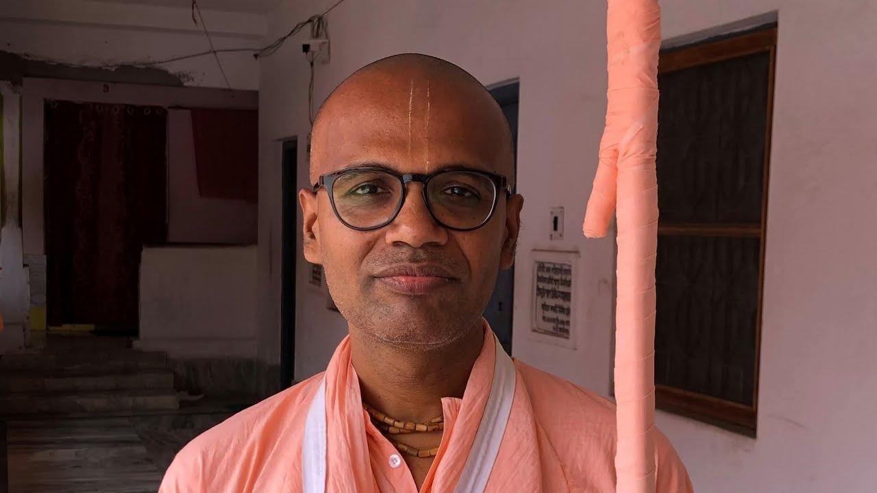 त्रिदंडीस्वामी श्रीमद् भक्ति सुहृद परमाद्वैती महाराज जी द्वारा श्रीहरिकथा