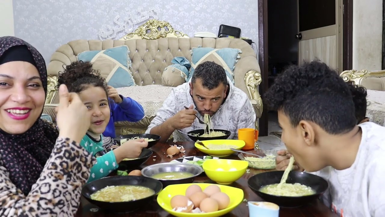تحدي اكل/تحدي يوم الاجازه عملتلهم احلى سفره هم بيحبوها بس بجد احمد ينكد على بلد 🫣