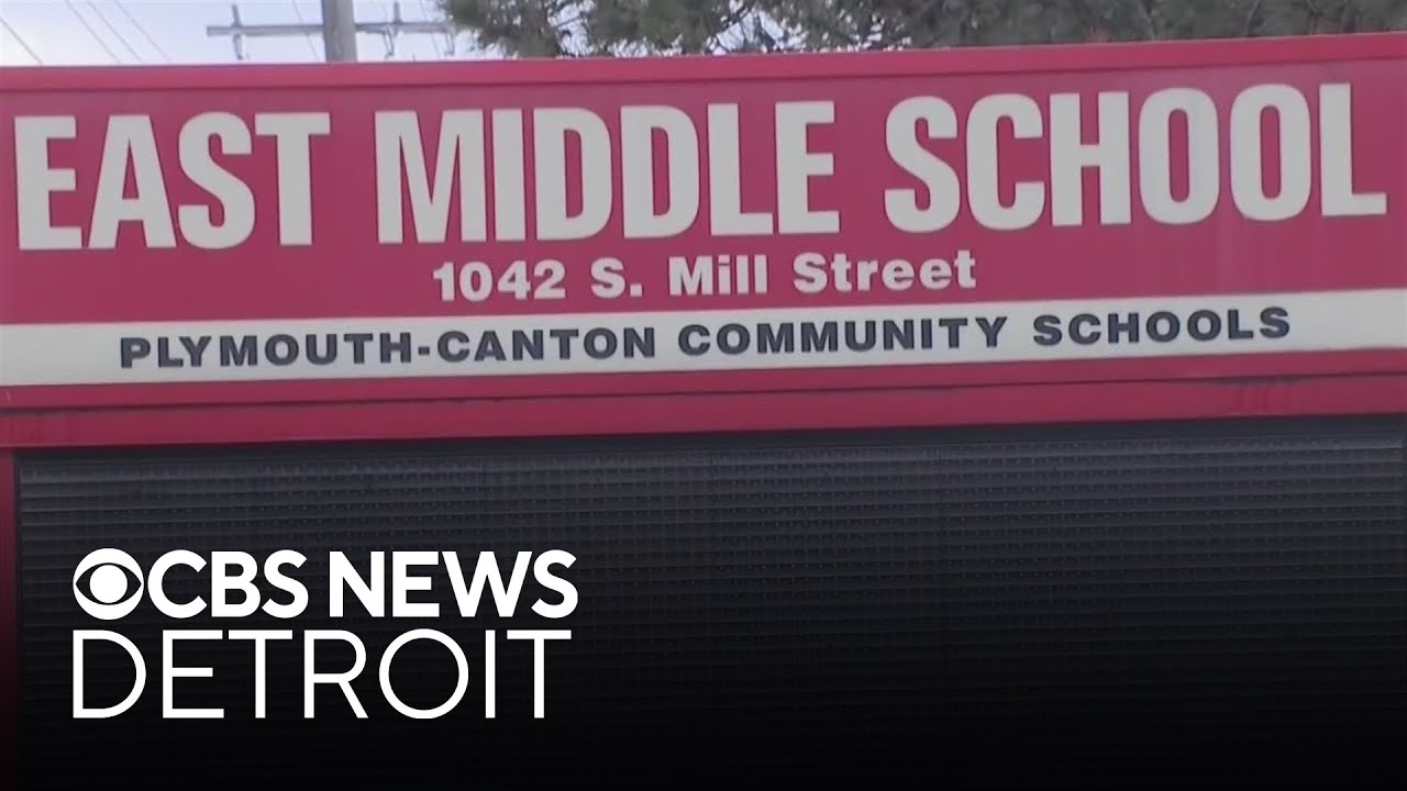 School district settles lawsuit over student who refused to stand for Pledge of Allegiance