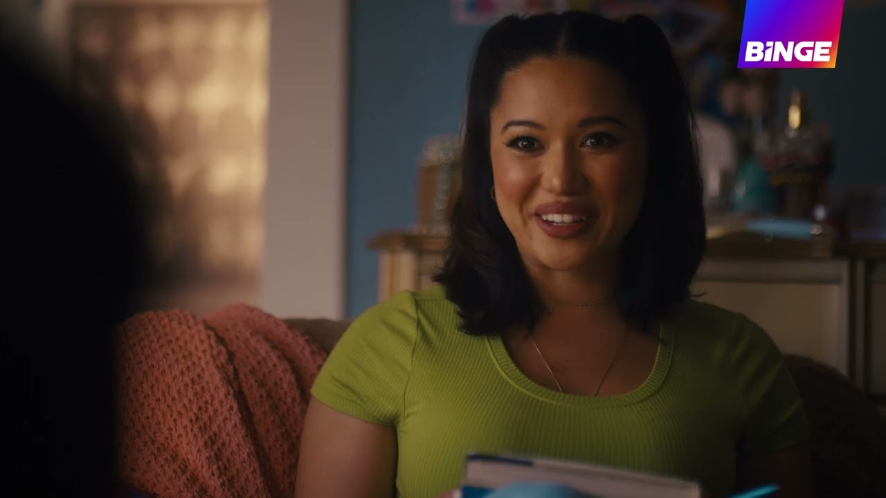 Sidelined: The QB and Me | Official Trailer | BINGE