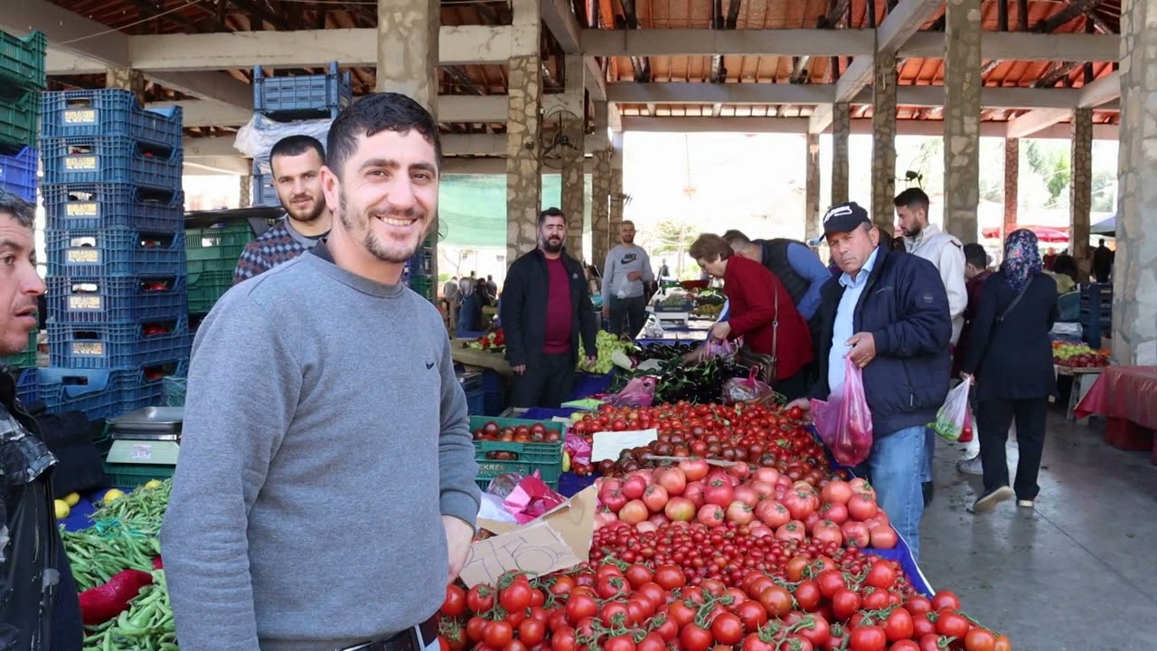 Karacasu kent pazarından sizlerleyiz.Pazarcilarimiza bol kazançlar dileriz