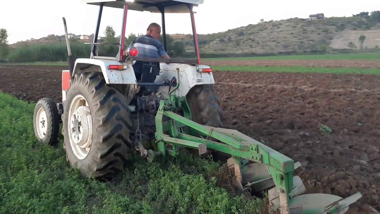 Ploughing 2019 | Steyr 768 | Albania | John Deere Plough