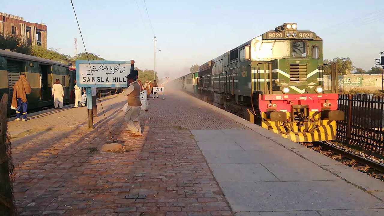 Fastest Train karakoram Express 42dn again in action skipping through Sangla Hill Junction