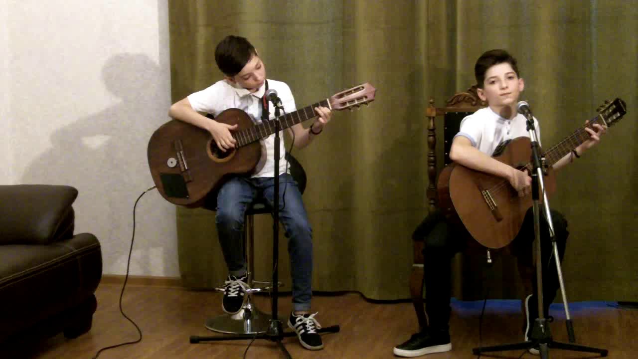 Chiti-Gvriti Mophrinavda, Performed by Gabriel & Levan Gambashidze