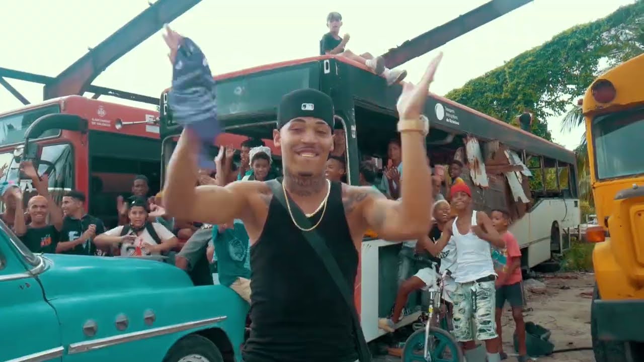 LA MENORIA MANDA / MI ZONA NO DA TRASTE (Video Oficial)