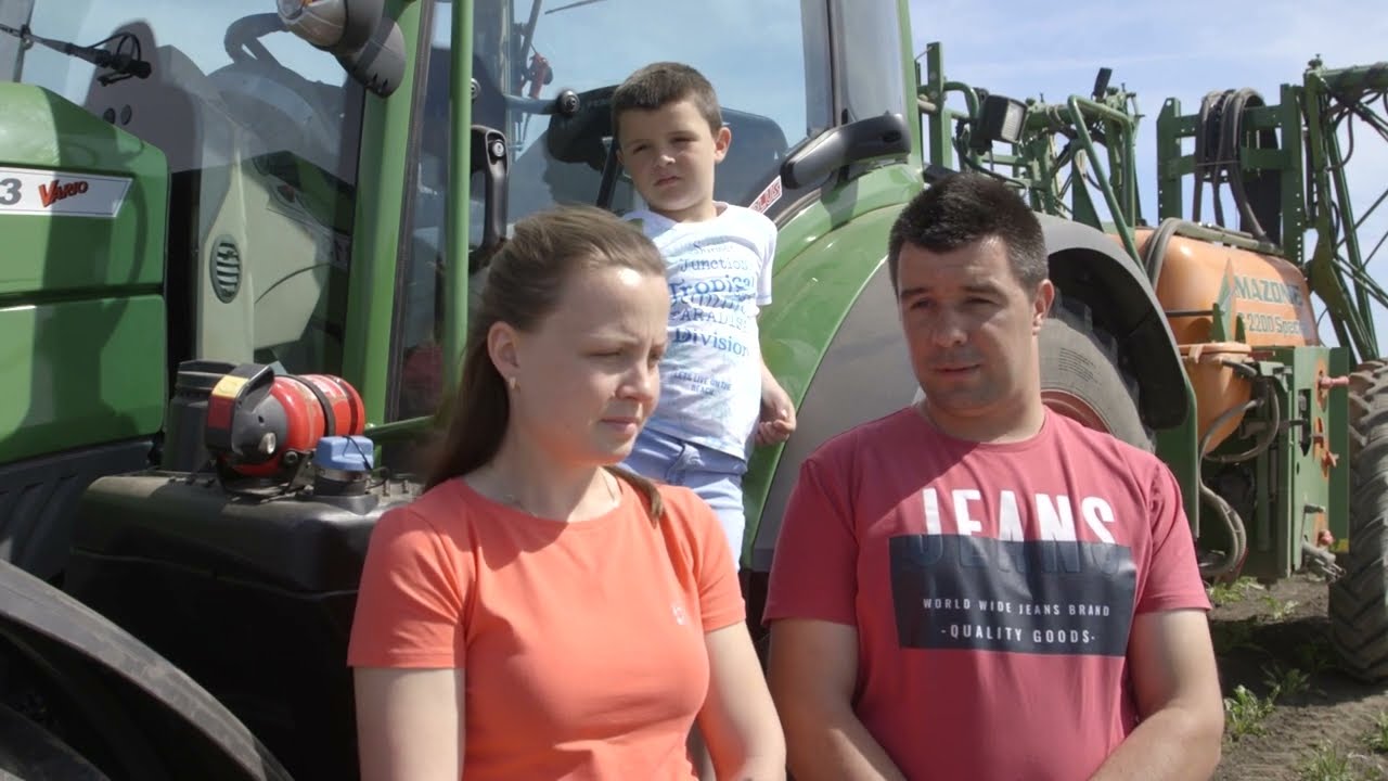 Ostanak MLADIH bracnih parova na SELU - U nasem ataru 947