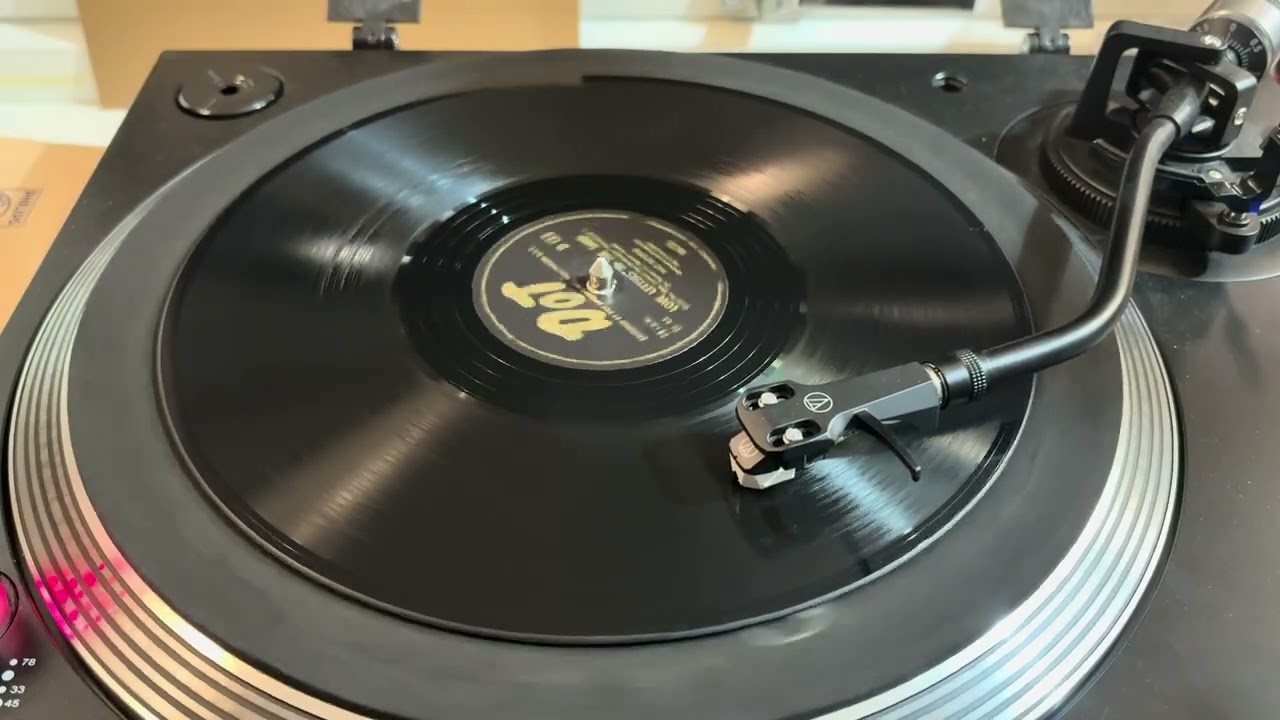 Pat Boone - Love Letters In The Sand (DOT 78rpm)