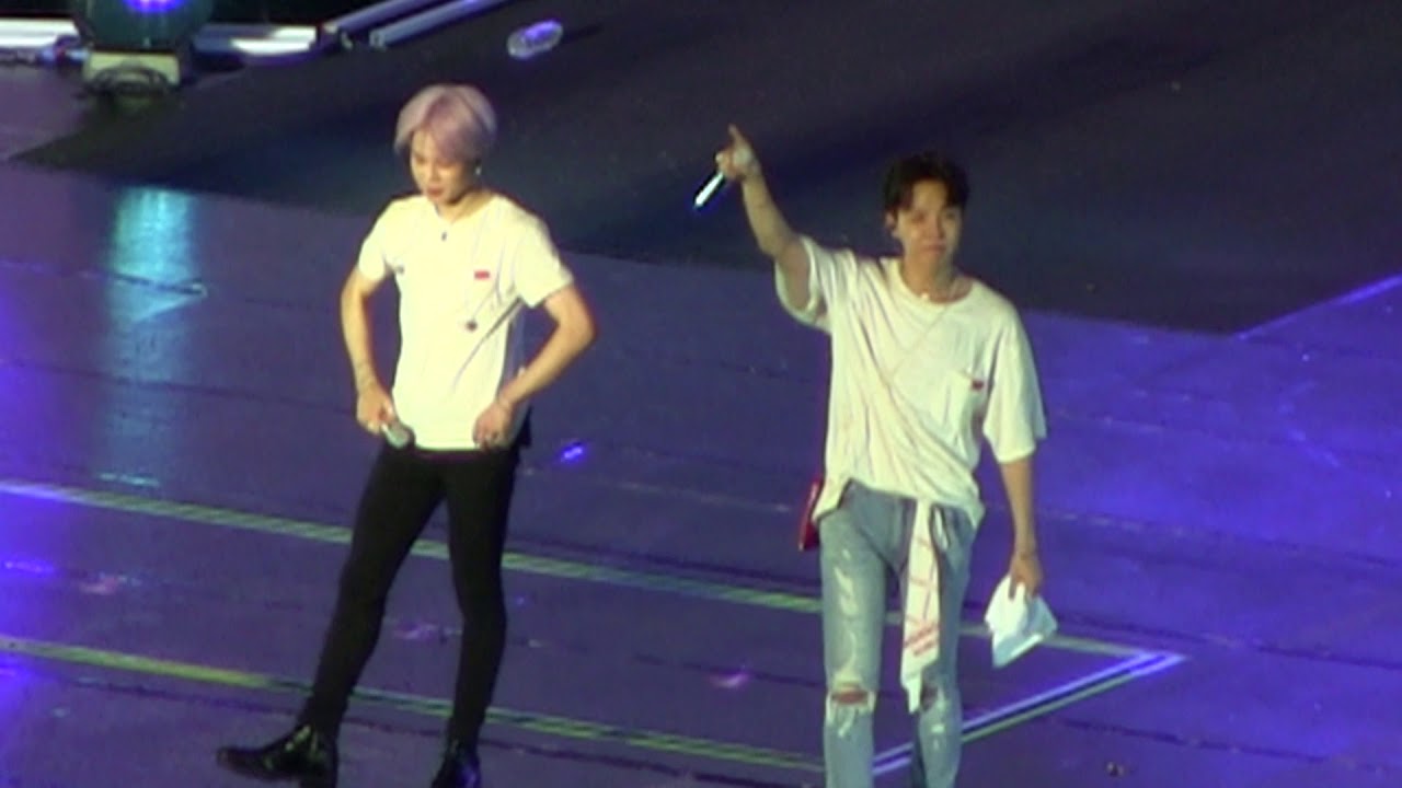 [Fancam] BTS Ending Ment 19012019 Singapore
