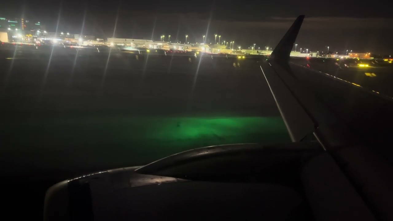 SAS Connect Airbus A320neo Night Landing Stockholm Arlanda Runway 01L