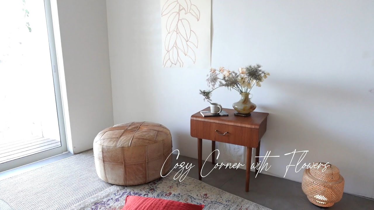 花のあるコージーコーナー | 空いた壁に、絵を描いてみた #花のある暮らし #cozycorner #インテリア 
