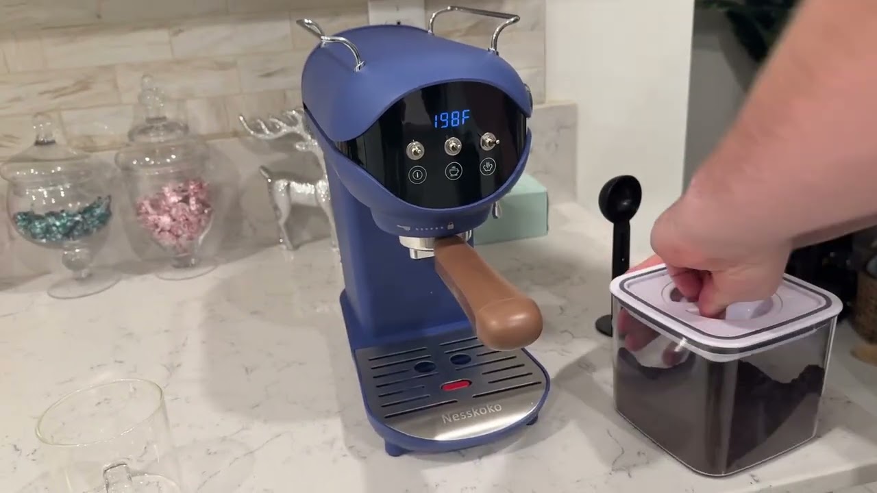 Кофемашина Nesskoko Espresso с вспенивателем молока, полуавтоматическая, 20 бар, компактная, сине...