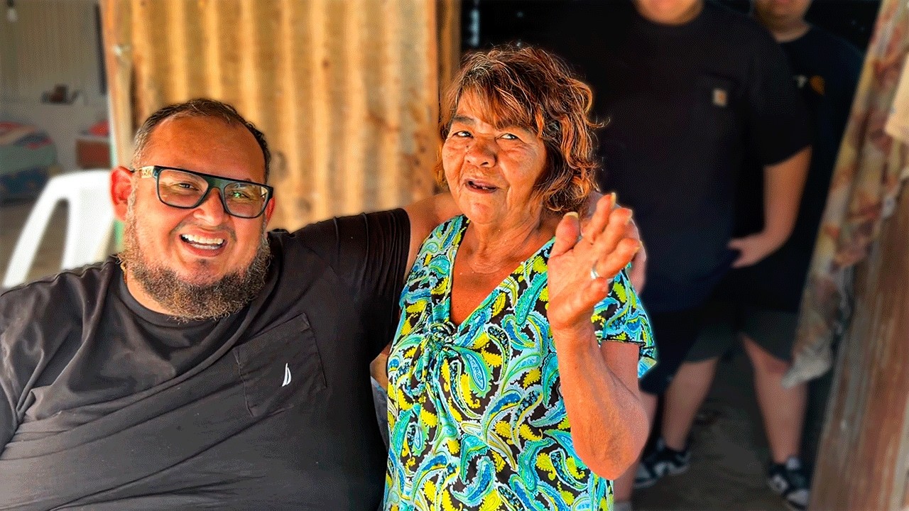 Rosita y su mamá de 94 años, así reciben la navidad🇸🇻