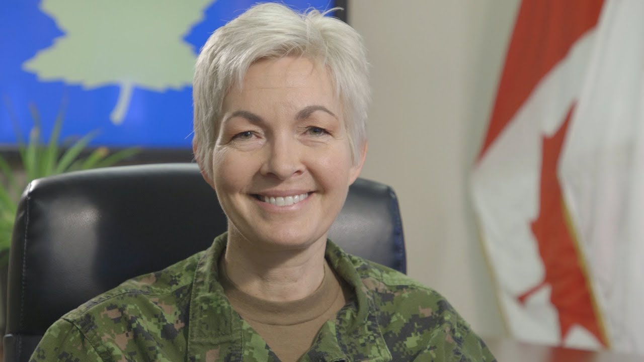 Jennie Carignan, brigadier-général, Forces armée canadiennes, diplômée d'un MBA