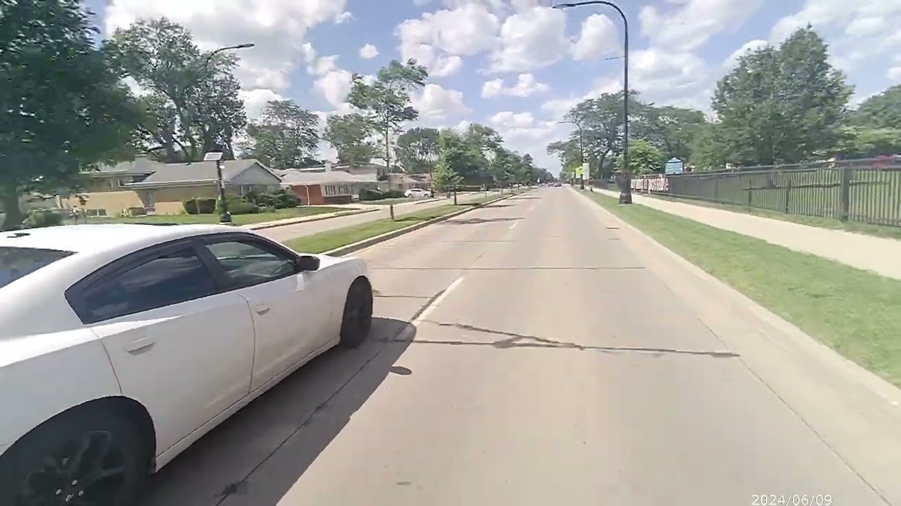 TeeWing X5 Vs Dodge Charger