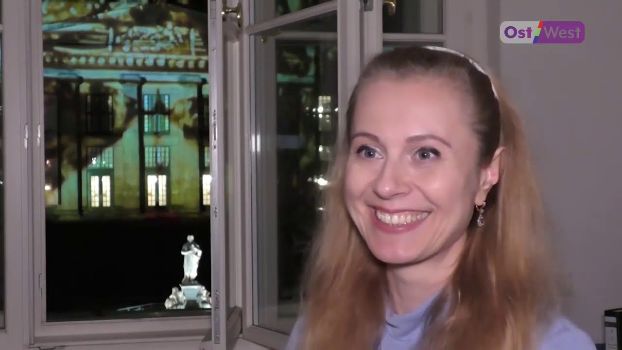 Berlin Leuchtet 2019. Репортаж TV Ost West. Alyona Voynova sandanimation