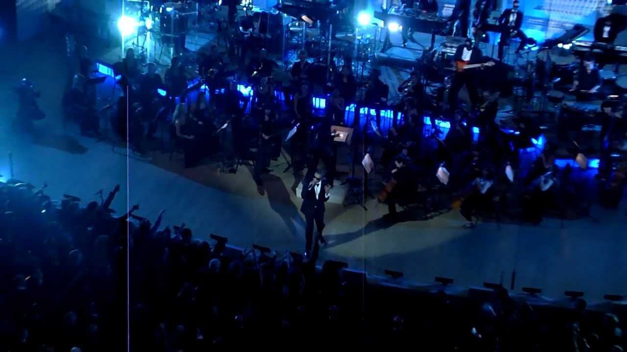 Jay-Z - I Just Wanna Love U / On To The Next One - Live at Carnegie Hall in NYC (2.06.12)
