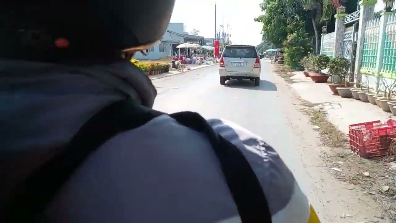 Bé Hồng Tân Châu