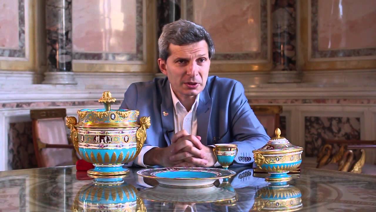 Сервиз с камеями
