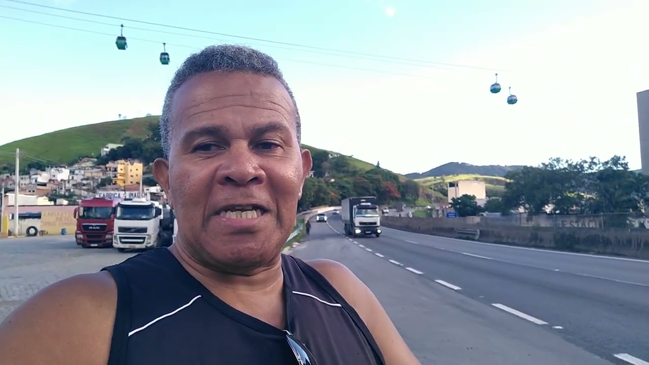 Na rodovia Presidente Dutra em Aparecida do Norte.