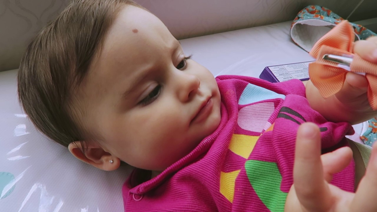 O QUE EU LEVO NA BOLSA DA HELENA // VLOG 15 #janeirotododia