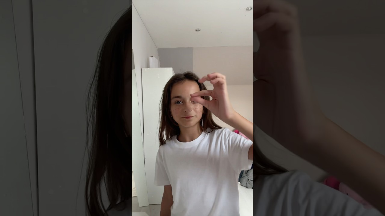 TRANSITION ENTRE S&OElig;UR 🩷 #shortvideo #makeup #humor
