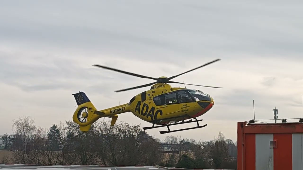 Christoph 31 D-HDEC zum Besuch Nicolaus 🎅🏼 6.12.25 Klinikum Steglitz Berlin 