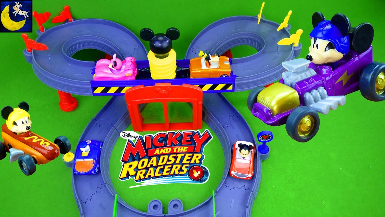Mickey and the Roadster Racers Toys Mickey Ears Raceway Race Track Donald Daisy Duck Minnie Car Toys