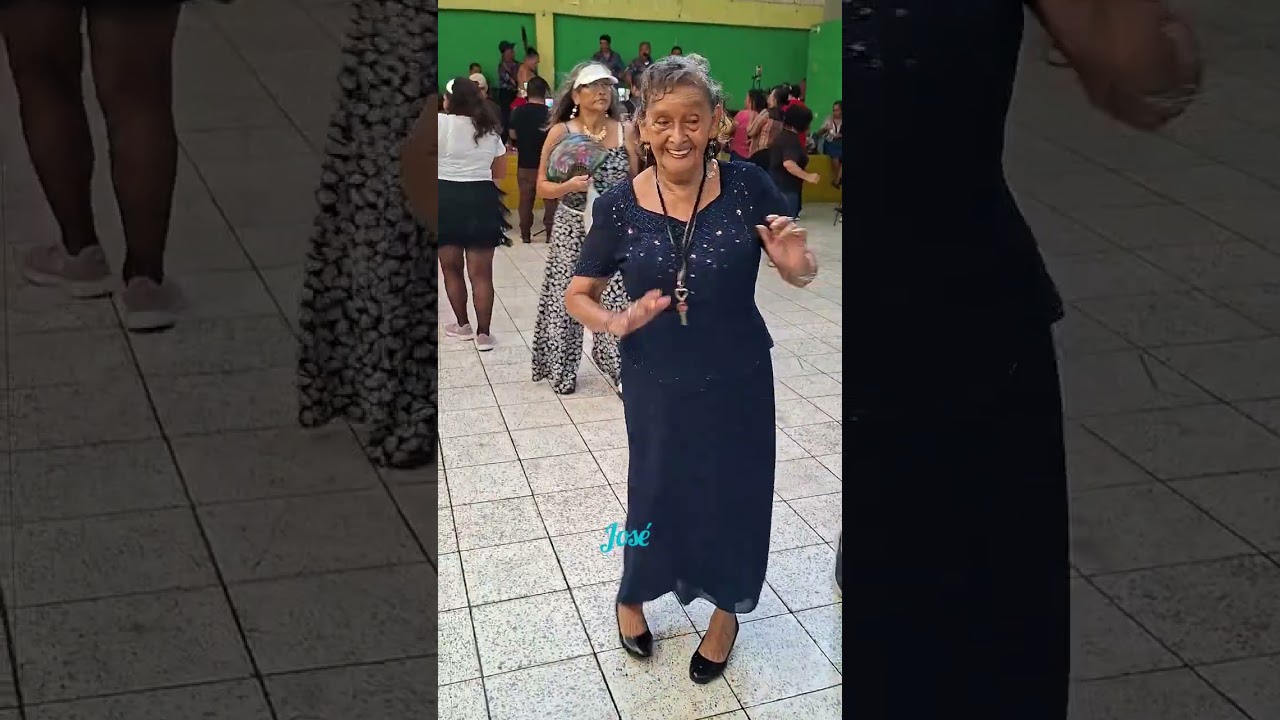 Aquí si hay mamá Hilda ! 