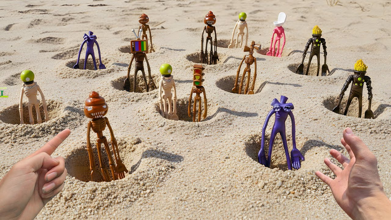 Nobody Checked This Sand Pit… Until Siren Head Appeared