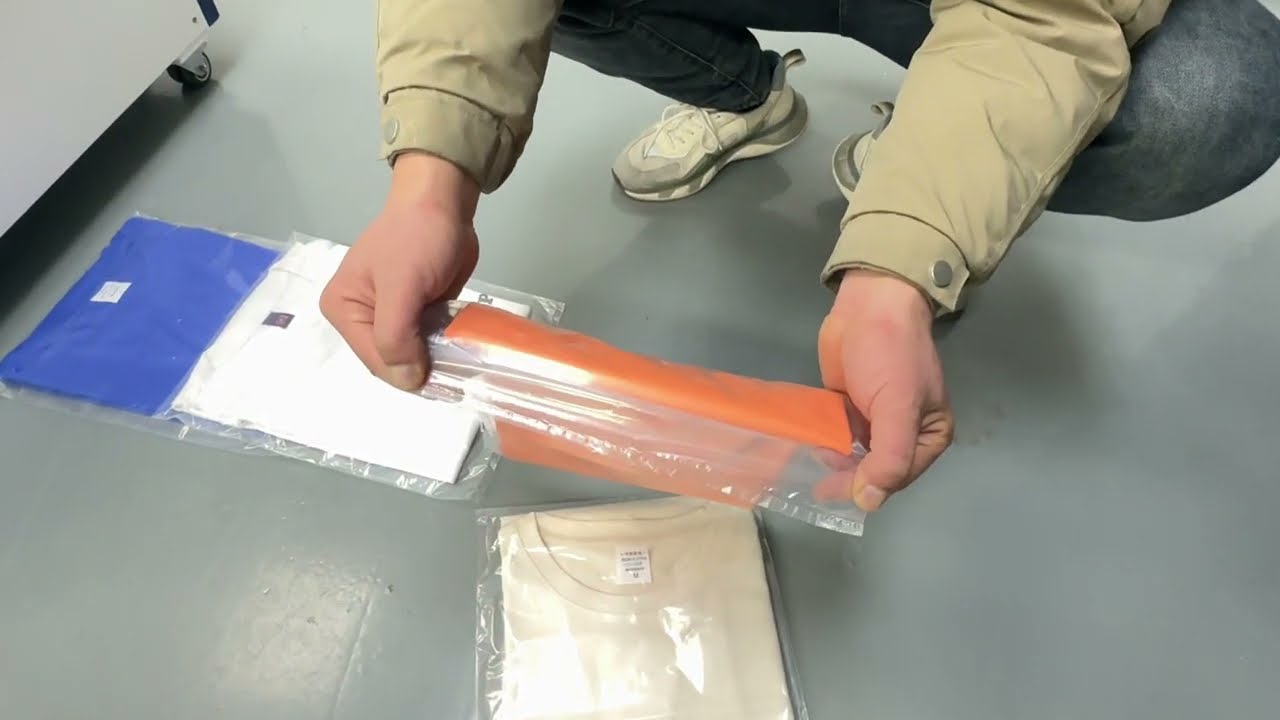 Heat-cut sealing automatic garment folder #laundry# garment#folder machine#t-shirt 