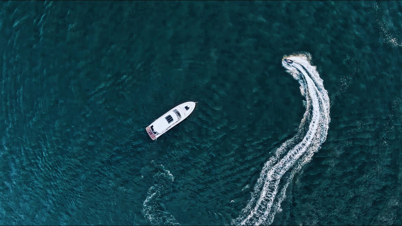 Troubadour: Luxury Sea Ray L650 Yacht in Vancouver, Canada