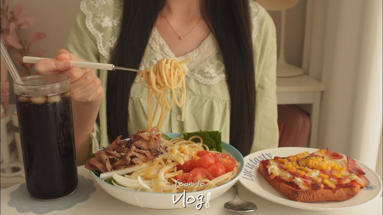 🍕냉털해서 샐러드파스타와 피자빵 만들고 야식으로 치킨 만드는 일상, 간단 잡채, 시금치 요리, 순대국
