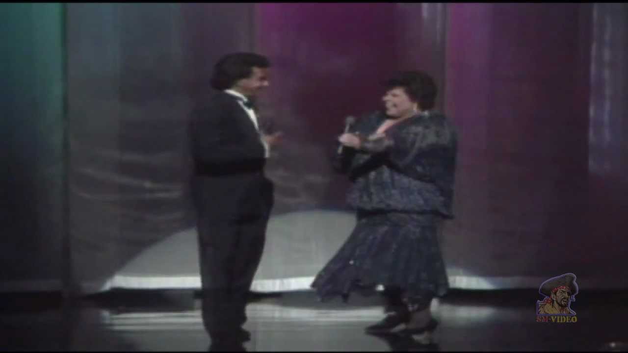 Johnny Mathis & Patti Austin - Too Much, Too Little, Too Late