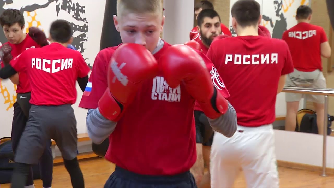 Омские кикбоксёры отлично выступили на чемпионате и первенстве страны в Иркутске