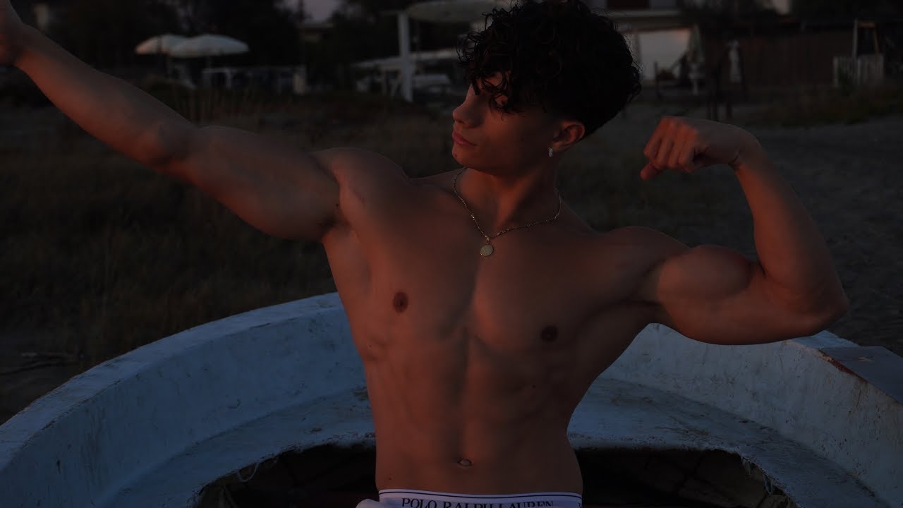 MOST AESTHETIC 17 YEARS OLD?
