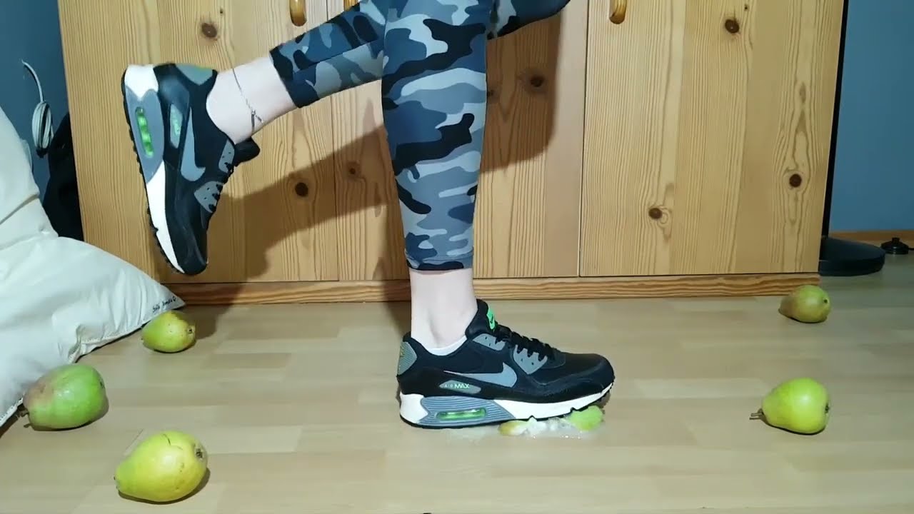 Black-green Nike Air Max 90 crush pears part1 #SOFIAARMAZZI