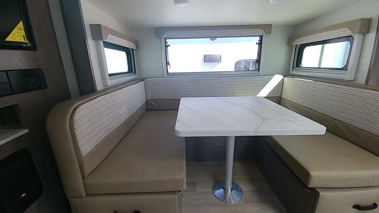 Lance ravel Trailer  1985 2026 Stock unit 20261985335981 / Silent Walkthrough