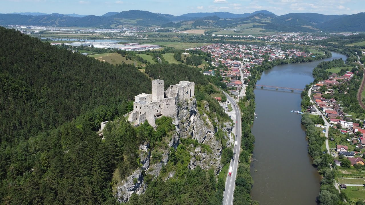 Hrad Strečno, Slovensko. Zamek Strecno, Słowacja. Strecno Castle, Slovakia.