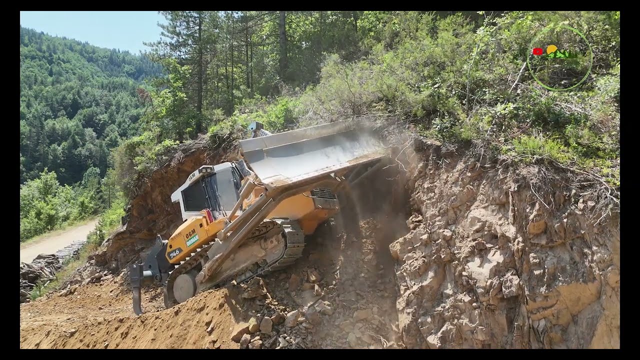 LIEBHERR 746 dozer ile  yol girişi genişletme -4 #keşfet #komatsu #bulldozer #liebherr